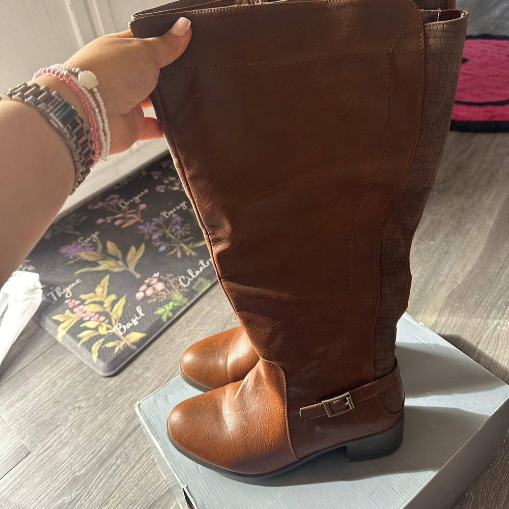 Beautiful boots called Worth by Cloudwalkers